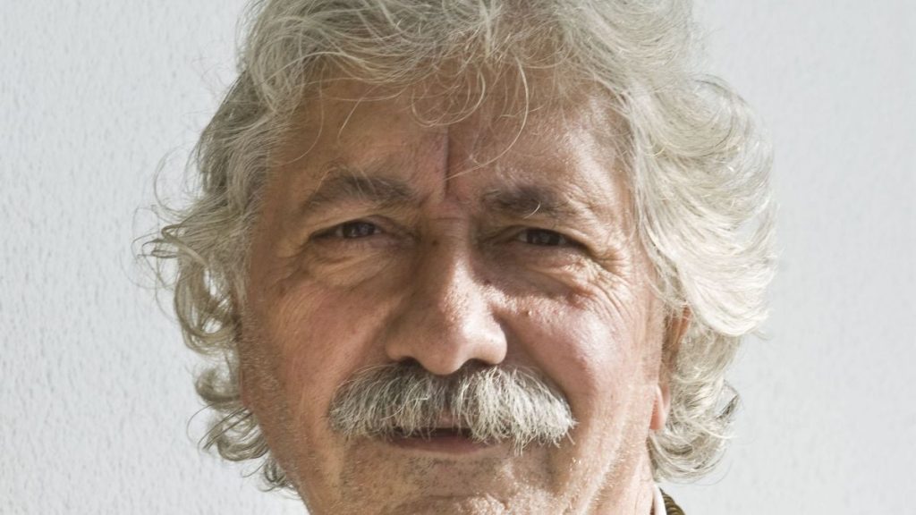 Presentación del poemario 'Conecta con lo íntimo', de David Otero Fernández en Pontevedra