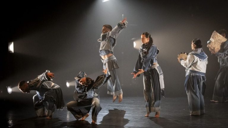 El Centro Coreográfico Galego presenta "Transeúnte" en Vilagarcía