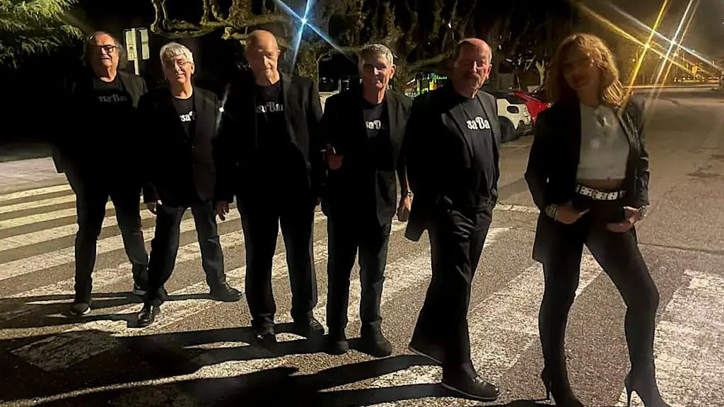 Concierto de 'Nossa Band' en Pub Bazaar, Pontevedra