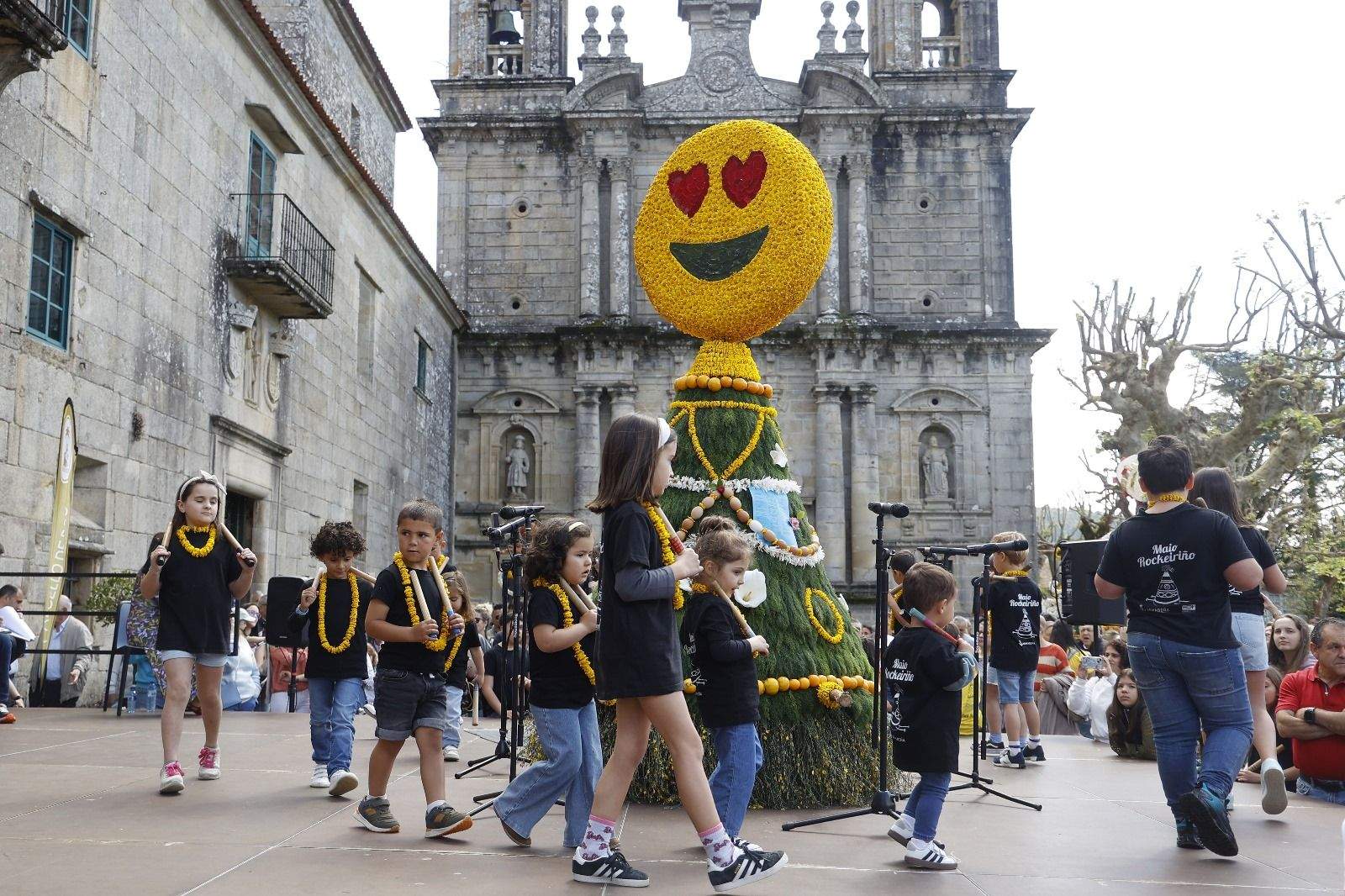Fiesta de los Maios en Pontevedra