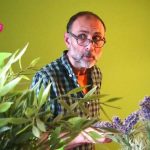 Manuel Pombal presenta el espectáculo infantil 'Frumario el bibliotecario' en O Grove
