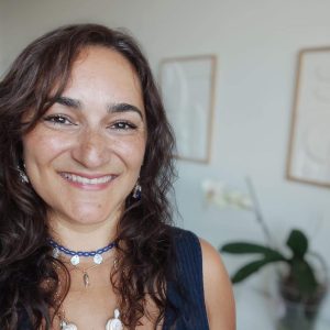 Presentación del libro 'O faiado das papoulas' de Baia Fernández De La Torre en Pontevedra