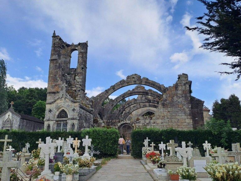 Presentación del Nuevo Número de la Revista O Umia en Cambados