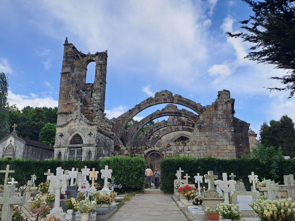 Presentación del Nuevo Número de la Revista O Umia en Cambados