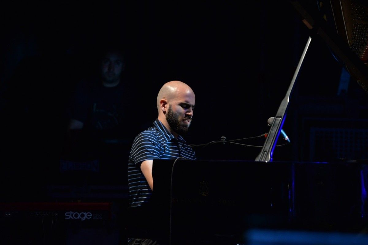 Xan Campos presenta su nuevo disco 'Amorodios' en Pontevedra