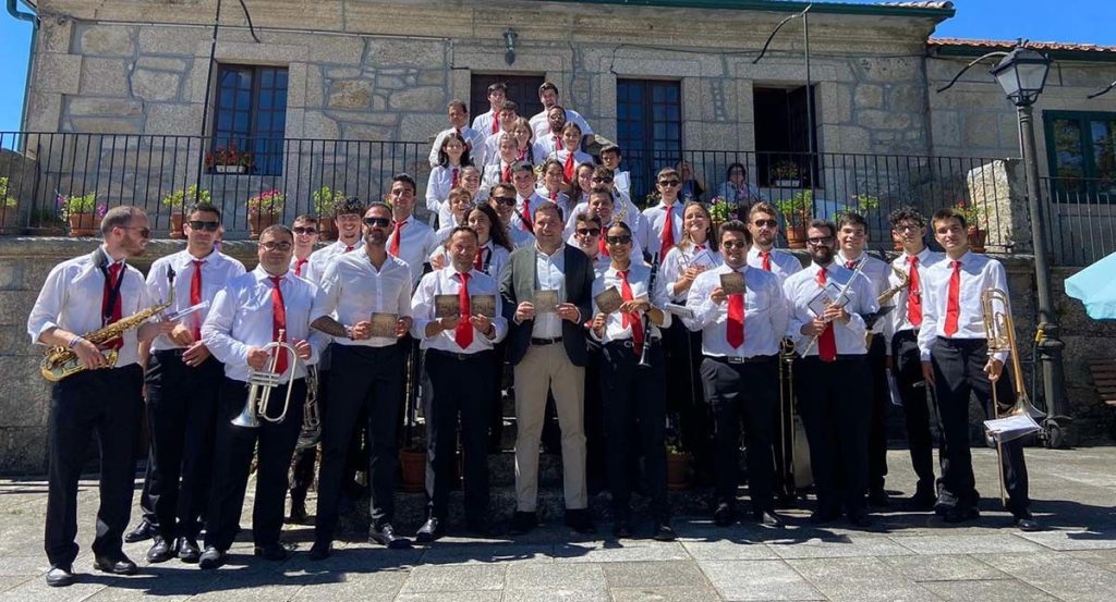 Concierto de las Letras Gallegas en Pontevedra: A 3 Bandas