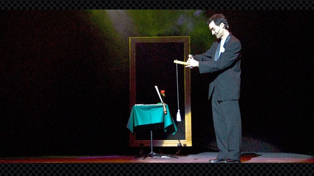 Espectáculo de magia "É cousa de maxia" con Javier Muro en la Casa da Cultura de Lérez en Pontevedra