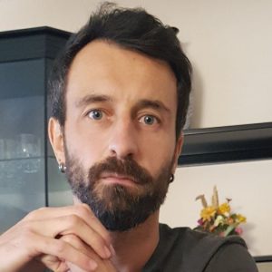 Presentación de "Al girar la rueda" de Denis Maza en Pontevedra