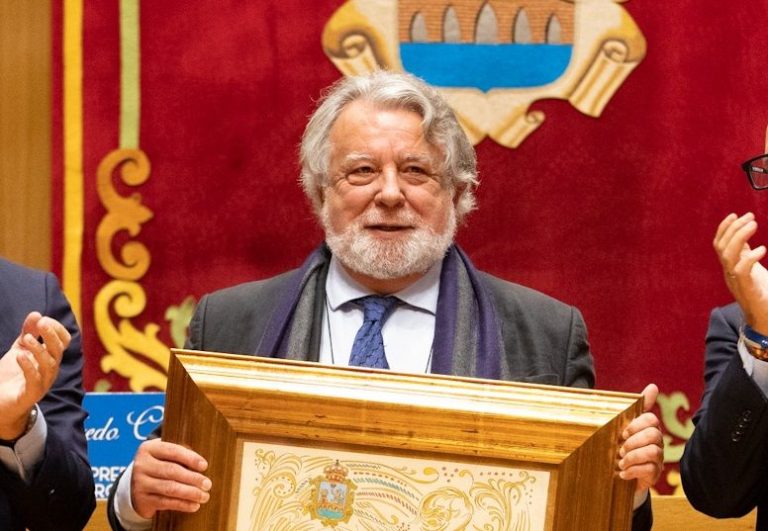 Presentación de 'Memorias desaforadas' de Alfredo Conde en Pontevedra