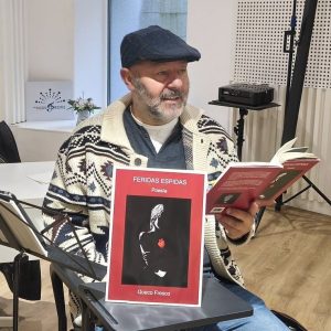 Presentación del poemario "Feridas espidas" de Queco Fresco en Pontevedra