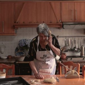 Proyección de la cortometraje "Raíces. Da utopía en diante" en Marín
