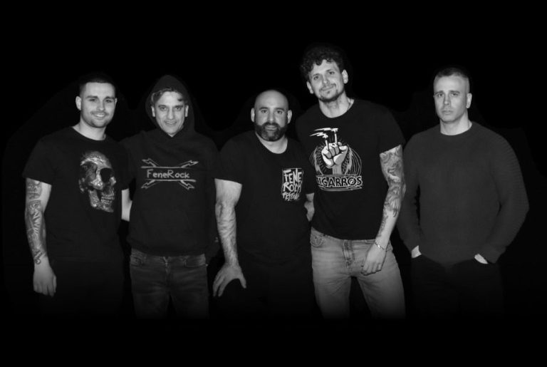 Concierto de 'Lija y Terciopelo' en Pub Bazaar de Pontevedra