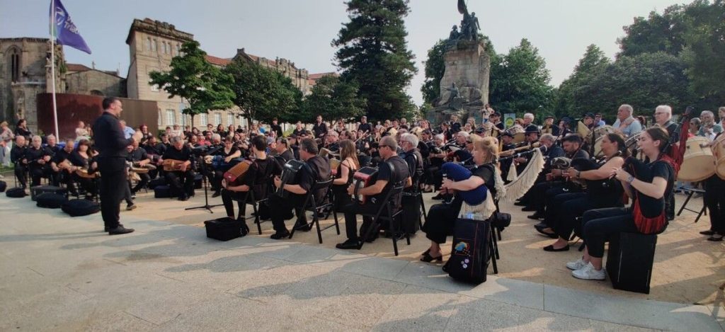 Concierto de Música Tradicional en la Praza do Teucro en Pontevedra