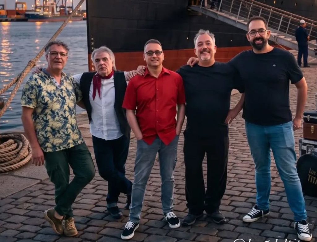 Concierto de 'Los 5 del Titanic' en Pub Bazaar de Pontevedra