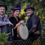 Concierto de Tres Pesos en Pontevedra: Cultura con Voz de Mujer