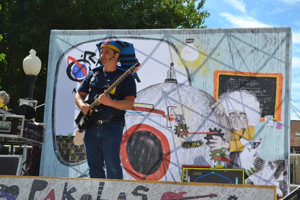 Espectáculo musical con Pakolas en O Grove