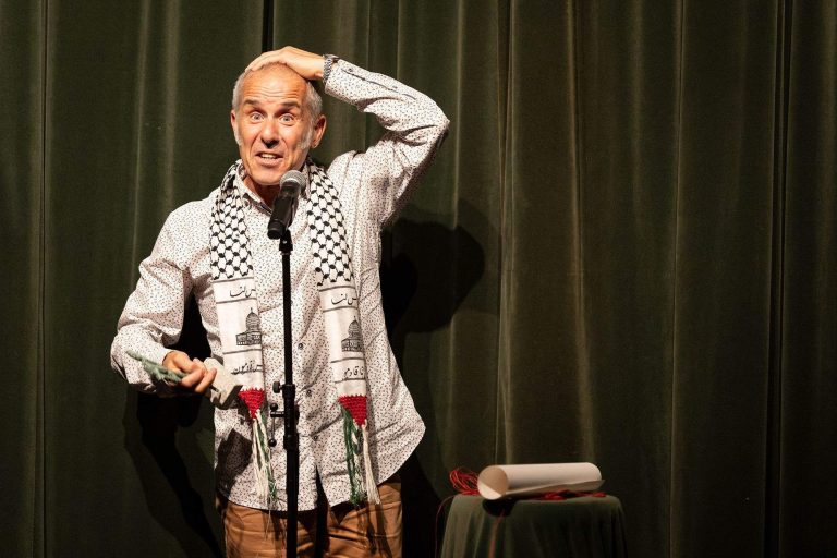 «Eran ellas», narración oral con Avelino González en Pontevedra