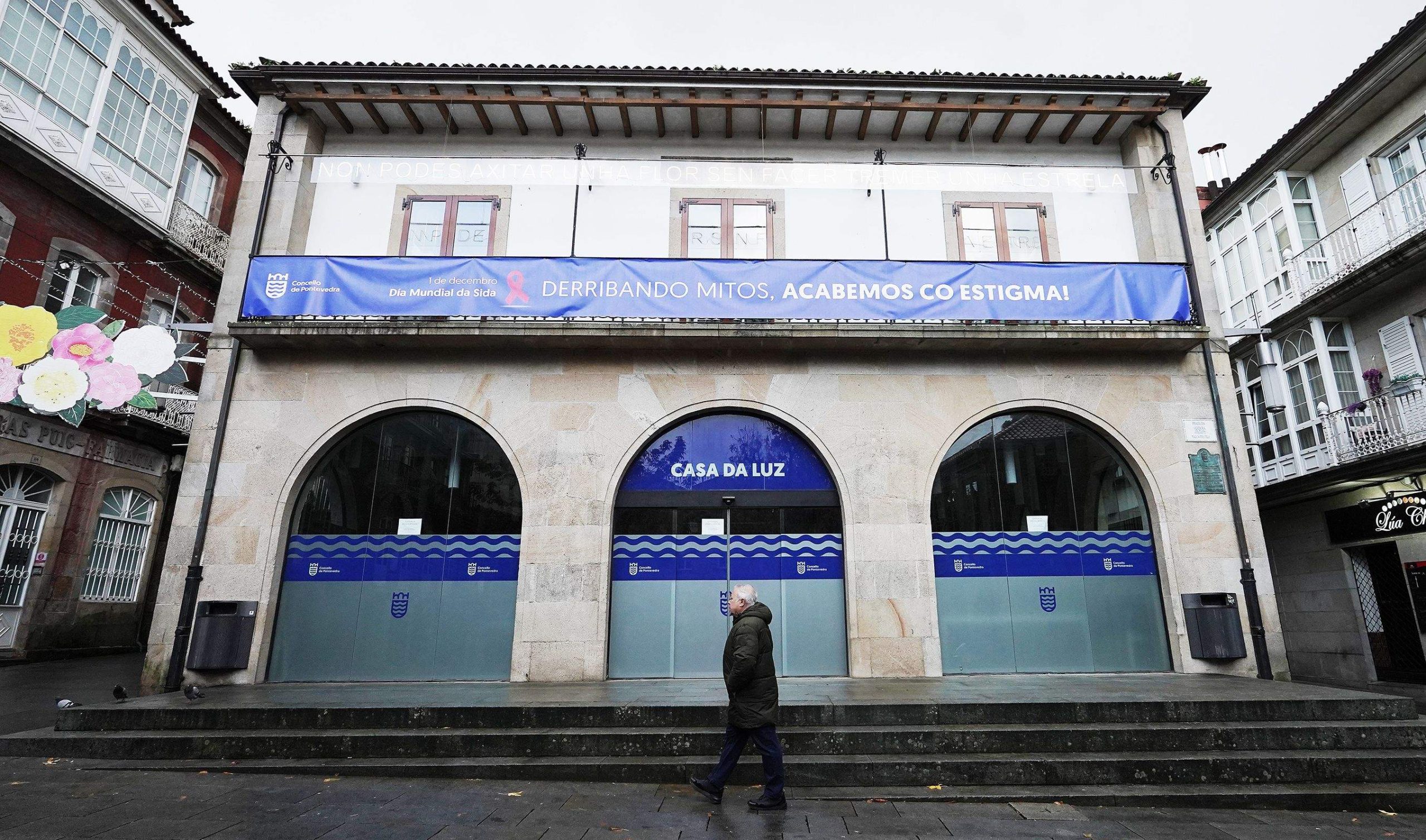 Presentación y club de lectura benéfico de «Abandonados» en Pontevedra