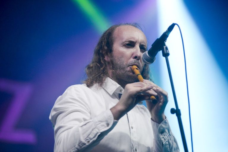 Charla de Óscar Ibáñez en el ciclo O poder do folk en Pontevedra
