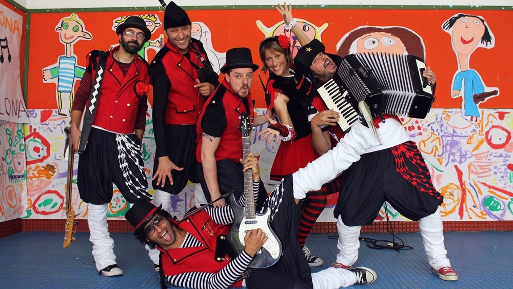 Concierto infantil de Uxía Lambona e a Banda Molona en Pontevedra