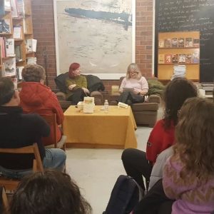 'Devocionario': club de poesía en la Librería Metáfora de Pontevedra