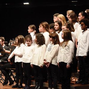 Ensayos y nuevas voces del Coro Luis García Limeses en Pontevedra