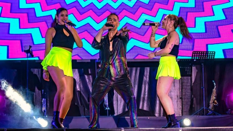A historia da verbena, espectáculo de La Oca Band en Marín