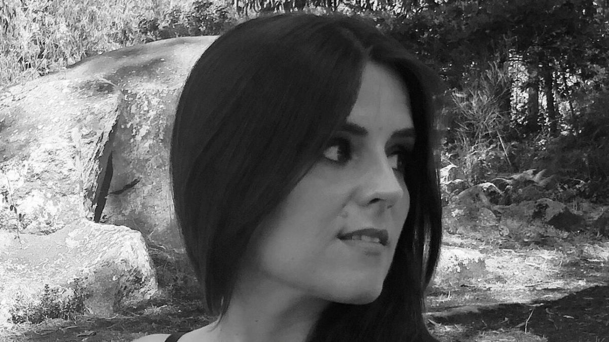 Presentación de «Peixes de luz», de Míriam Ferradáns, en Bueu